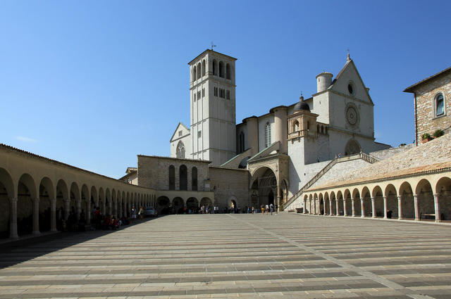 Place Saint-François d'Assise et maison de Bellini