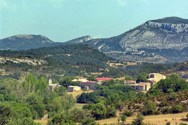 Brovès, le « village fantôme » 