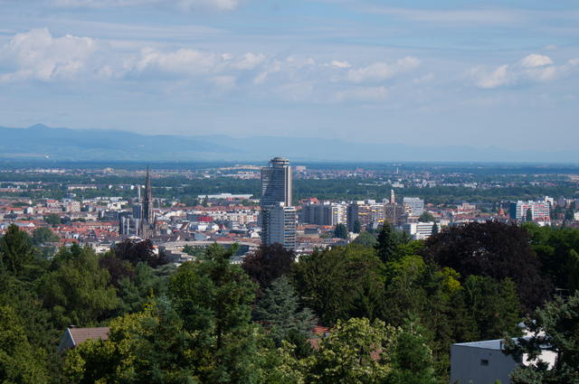 Quel quartier de la ville conseilleriez-vous aux touristes pour se loger? 